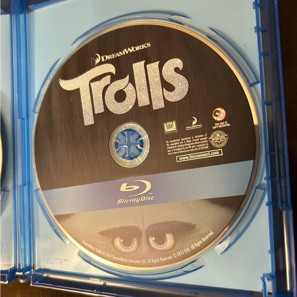 Trolls - Picture 3 of 4